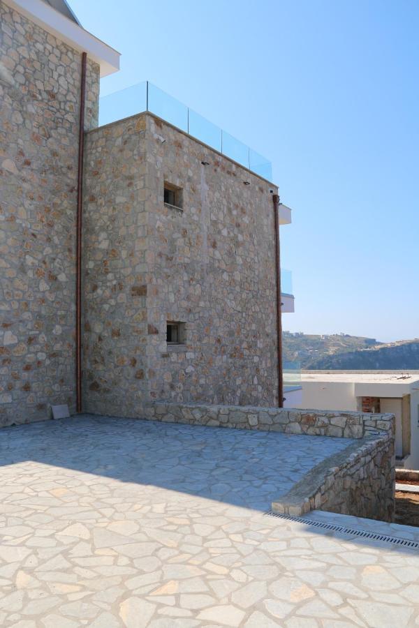 Vila 8 Hotel Himare Exterior photo