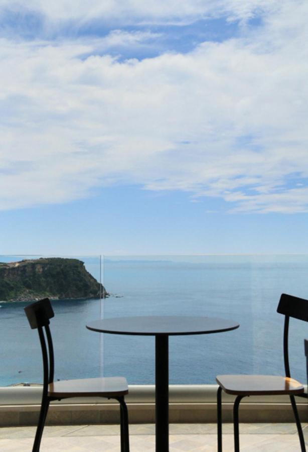 Vila 8 Hotel Himare Exterior photo