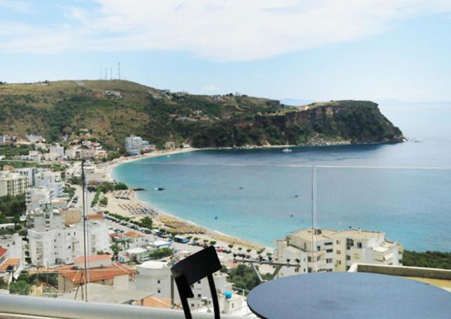 Vila 8 Hotel Himare Exterior photo